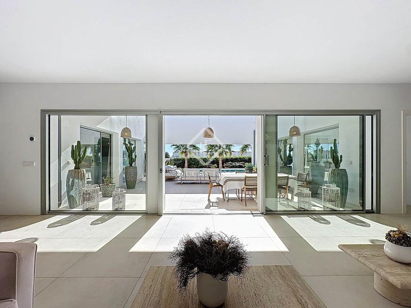 Foto 6c45b6da-c61e-49e4-bc6d-85f45f0da6aa. Chalet con riscaldamento parcheggio piscina in Biniancolla-Punta Prima Sant Lluís