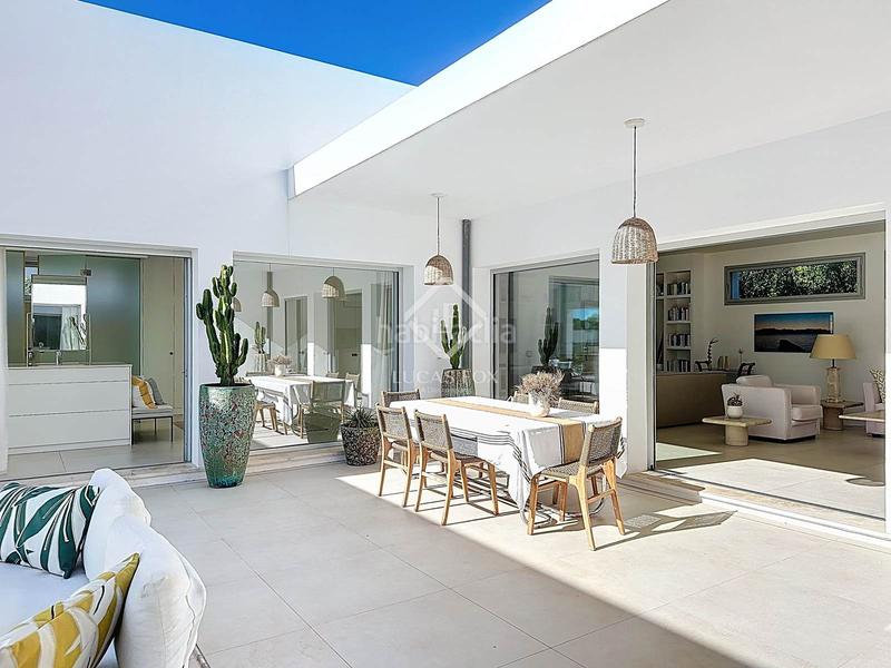 Foto 92a78689-8d62-4328-9ae4-8943e5f148c8. Chalet con riscaldamento parcheggio piscina in Biniancolla-Punta Prima Sant Lluís