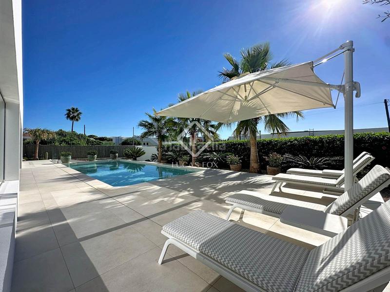 Foto 98b24934-4d5e-4c8b-b545-a4403fb2cf45. Chalet con riscaldamento parcheggio piscina in Biniancolla-Punta Prima Sant Lluís