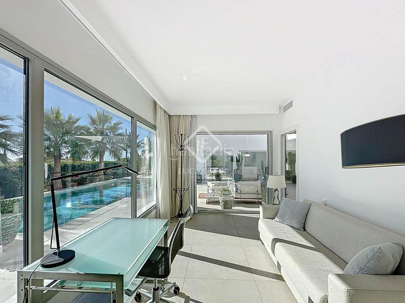 Foto 9ab52046-1562-49ba-b037-4588bf47e836. Chalet con riscaldamento parcheggio piscina in Biniancolla-Punta Prima Sant Lluís