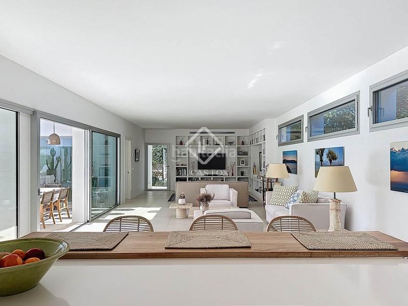 Foto a4414fb0-a897-4f7a-aac2-68c871714b15. Chalet con riscaldamento parcheggio piscina in Biniancolla-Punta Prima Sant Lluís