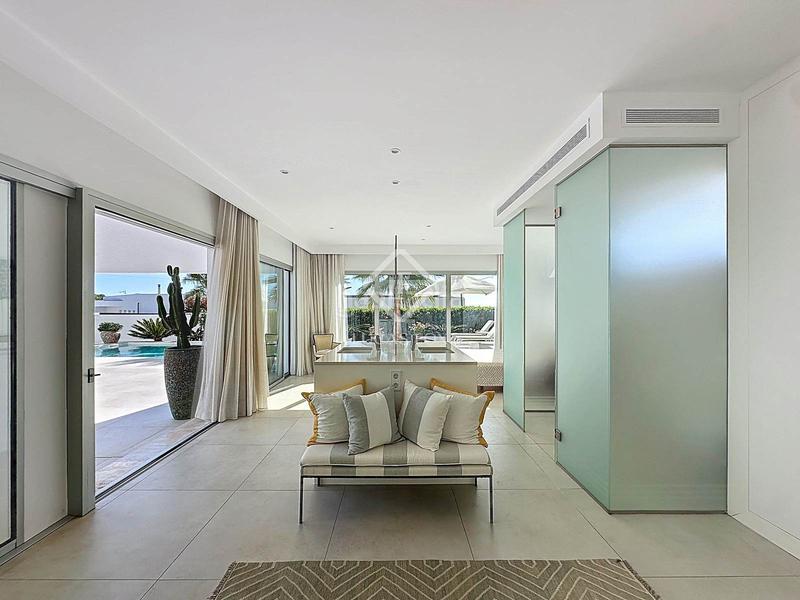 Foto b5177cc0-641a-41e1-9fd8-8681105361be. Chalet con riscaldamento parcheggio piscina in Biniancolla-Punta Prima Sant Lluís