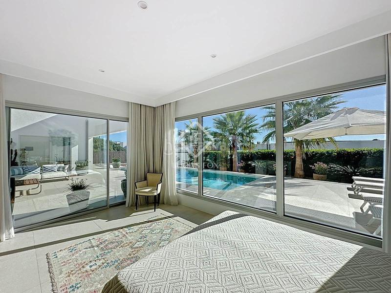 Foto be86481f-7874-47d3-9d87-8c224bb0b923. Chalet con riscaldamento parcheggio piscina in Biniancolla-Punta Prima Sant Lluís