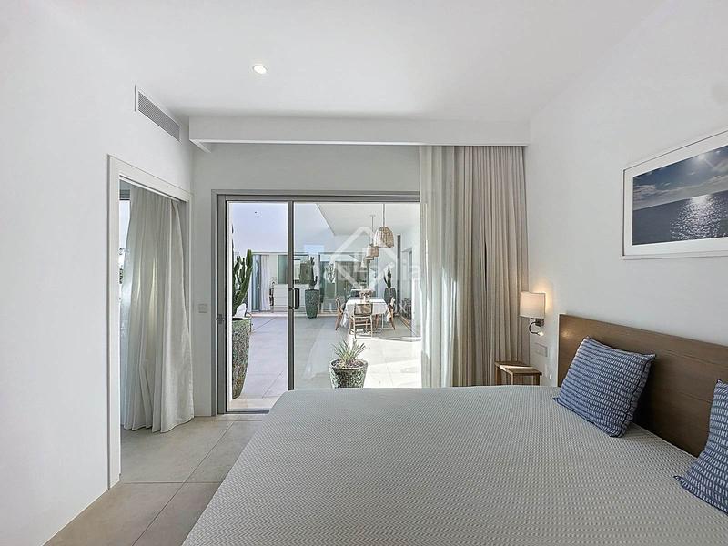 Foto beb3d337-5ec1-4b75-9beb-e3a482cd4439. Chalet con riscaldamento parcheggio piscina in Biniancolla-Punta Prima Sant Lluís