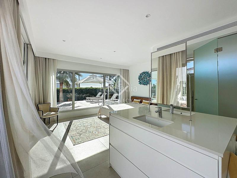 Foto f466af33-00c9-4463-981f-464c7fa3b637. Chalet con riscaldamento parcheggio piscina in Biniancolla-Punta Prima Sant Lluís