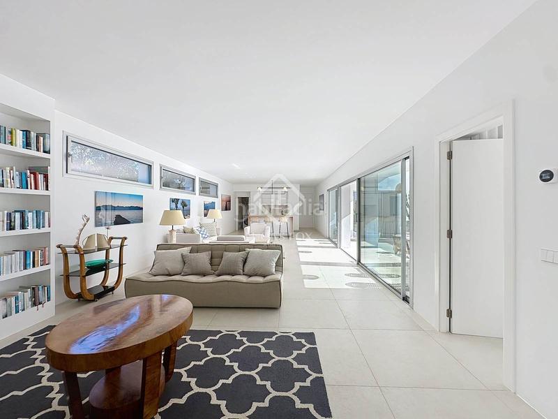 Foto f5809f22-1b7d-4dba-91eb-2a92f31d5137. Chalet con riscaldamento parcheggio piscina in Biniancolla-Punta Prima Sant Lluís