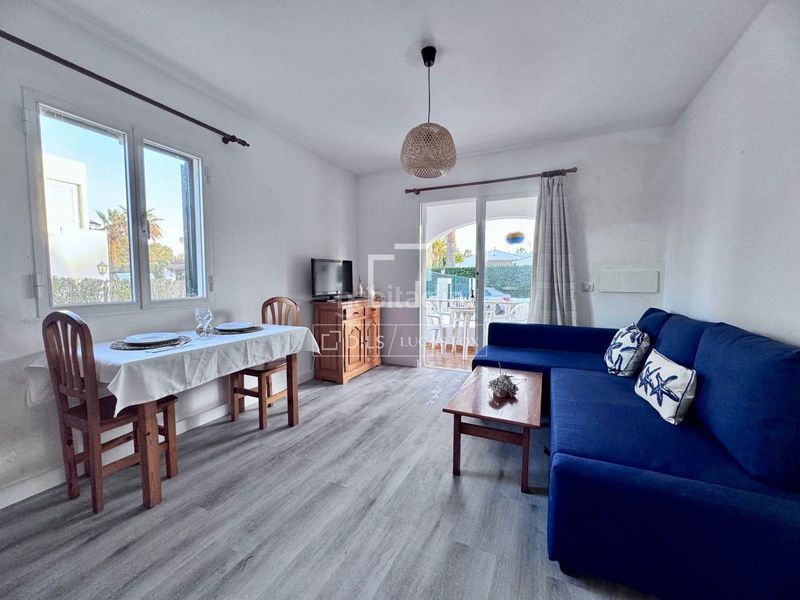 Foto a8561a1c-e1d3-4b90-bfec-3e46bc5b1666. Piso  en planta baja con licencia turística de 1 dormitorio con mucho encanto y zona comunitaria con piscina en venta en son carrió en Manacor