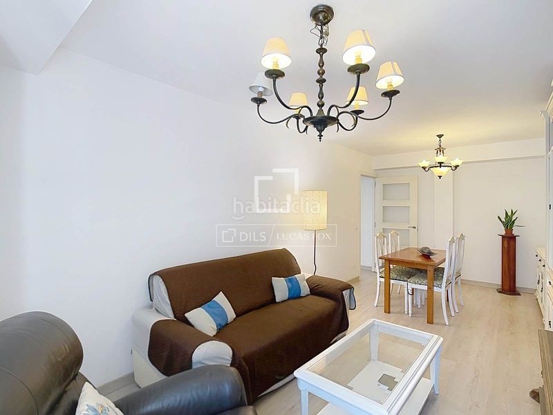 Foto 2b999aa0-20e4-4c8b-af57-098f9bcb3e1f. Piso  en planta baja de 2 dormitorios con parking, trastero y piscina comunitaria en venta, en Ciutadella de Menorca
