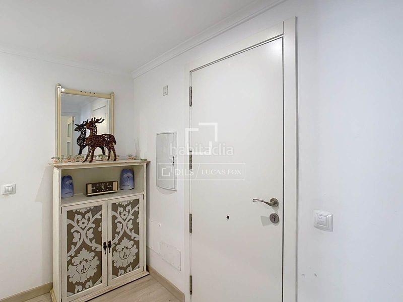 Foto 92e6c45c-e464-43d6-befe-b5c0019563b7. Piso  en planta baja de 2 dormitorios con parking, trastero y piscina comunitaria en venta, en Ciutadella de Menorca