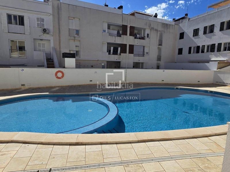 Foto bc07b12e-fd8b-4b36-8dda-c9ea7016ae16. Piso  en planta baja de 2 dormitorios con parking, trastero y piscina comunitaria en venta, en Ciutadella de Menorca