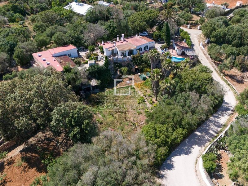 Foto 206931f9-e741-4550-91c1-1392a348920f. Masía fantástica casa rural de estilo menorquín de 3 dormitorios con varias edificaciones y piscina en venta, en Ciutadella de Menorca