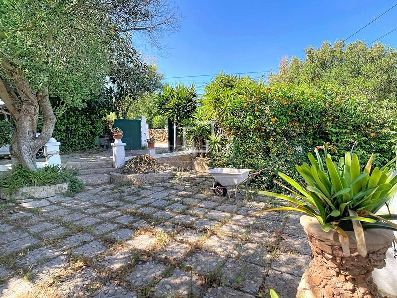 Foto a7329012-b6da-4d01-962b-846509f79295. Masía fantástica casa rural de estilo menorquín de 3 dormitorios con varias edificaciones y piscina en venta, en Ciutadella de Menorca
