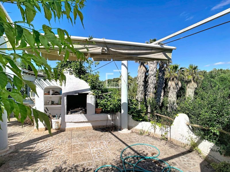 Foto d5b0cf06-997a-4b67-bda8-edf2df62a664. Masía fantástica casa rural de estilo menorquín de 3 dormitorios con varias edificaciones y piscina en venta, en Ciutadella de Menorca