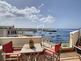 Lloguer Àtic a Ciutadella. Fantástico ático con 2 dormitorios y vistas al mar en alquiler e