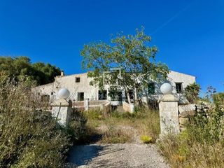 Masia a Santa Eulàlia de Riuprimer. Finca rústica a reformar de 1.283 m construidos y 65 hectáreas d