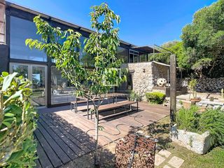 Masia a Ciutadella. Exclusiva casa rural de 5 dormitorios en venta, rodeada de natur