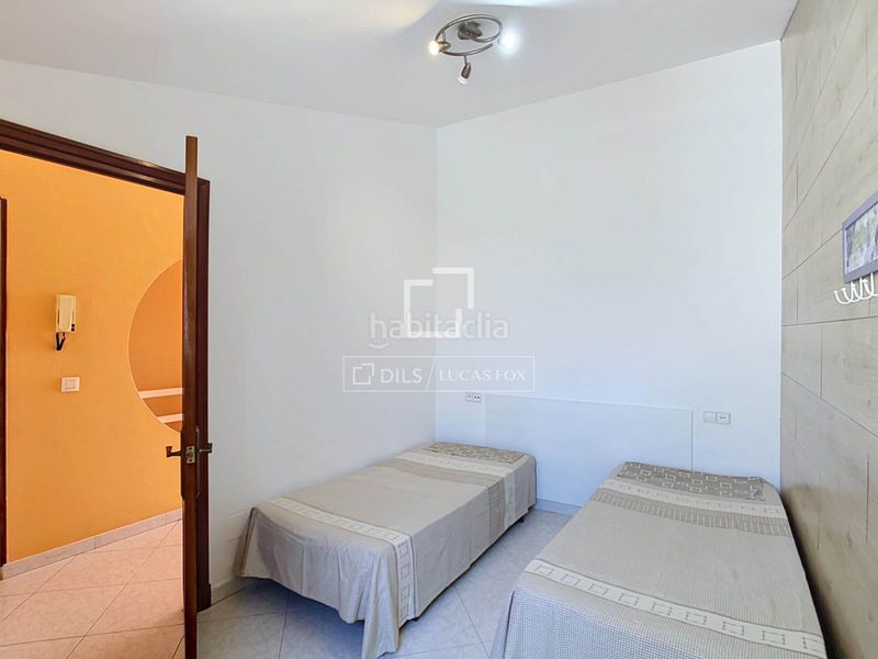Foto 0cb37a05-0fd2-48a5-8651-3317442cb4e6. Ático piso dúplex con 4 dormitorios y 2 terrazas en venta en una finca de tan solo 6 vecinos, en Ciutadella de Menorca