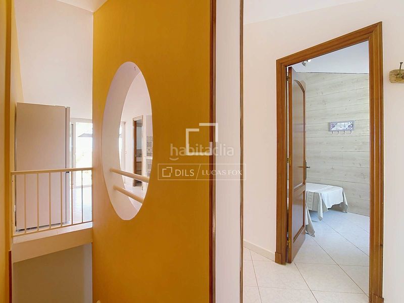 Foto 3c9d2967-776e-4c04-bc12-accb6dd52de0. Ático piso dúplex con 4 dormitorios y 2 terrazas en venta en una finca de tan solo 6 vecinos, en Ciutadella de Menorca