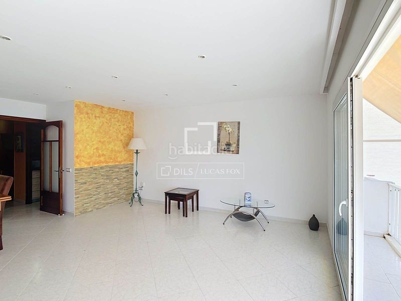 Foto 50f262fc-8b12-4f46-8e53-d55c8a6fbdf9. Ático piso dúplex con 4 dormitorios y 2 terrazas en venta en una finca de tan solo 6 vecinos, en Ciutadella de Menorca