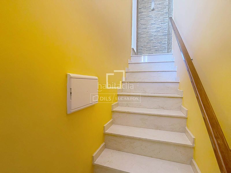 Foto 6d9ef2a8-077d-49a1-9c7f-2e3b6e8c332d. Ático piso dúplex con 4 dormitorios y 2 terrazas en venta en una finca de tan solo 6 vecinos, en Ciutadella de Menorca