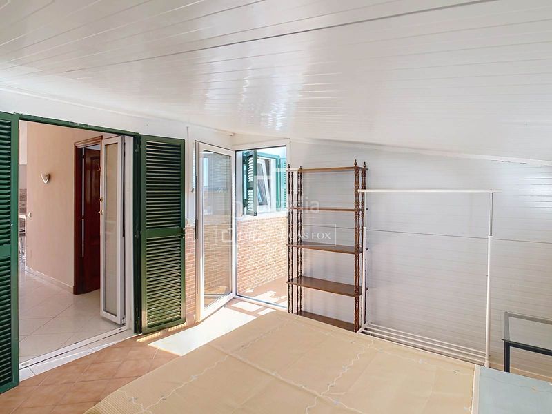Foto 844ae7d3-5af7-44e8-bca8-cb0f3a623dfc. Ático piso dúplex con 4 dormitorios y 2 terrazas en venta en una finca de tan solo 6 vecinos, en Ciutadella de Menorca