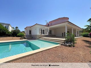 Xalet a Binibèquer. Espectacular villa con licencia turística de 4 dormitorios en ve