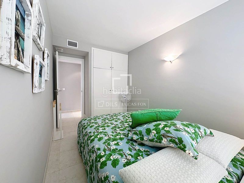 Foto 6354dbfa-4fa4-4533-9693-d2b059ac9696. Piso  en planta baja de 4 dormitorios con terraza de 70 m y espectaculares vistas al mar en venta en Ciutadella de Menorca