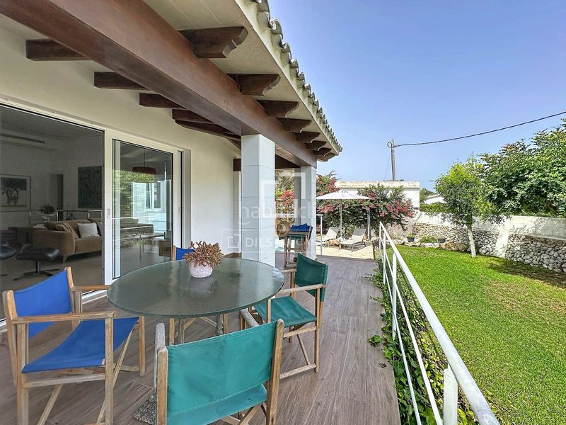 Foto 1ff92682-e27a-4d0a-812a-686b7c4e674e. Chalet mit heizung parking pool in Cala Blanca Ciutadella de Menorca