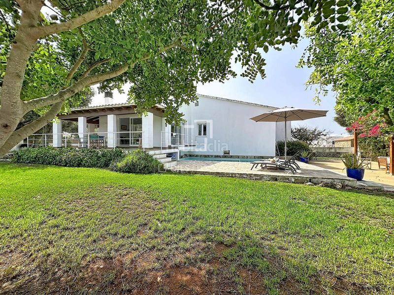 Foto 2b54ff15-e9a6-4390-8fe6-026565fbd137. Chalet mit heizung parking pool in Cala Blanca Ciutadella de Menorca
