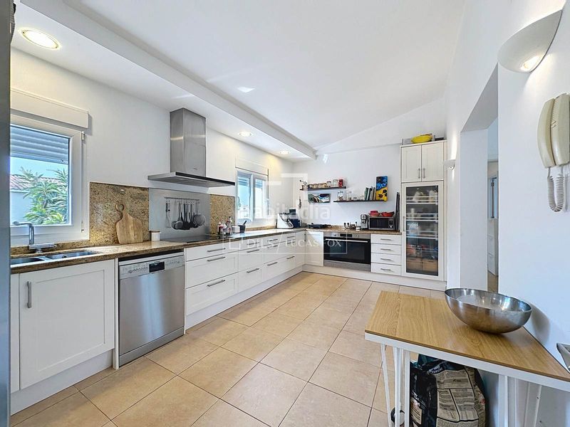 Foto a6b5f43e-349b-4c2b-945d-ea4df7d5cd26. Chalet mit heizung parking pool in Cala Blanca Ciutadella de Menorca