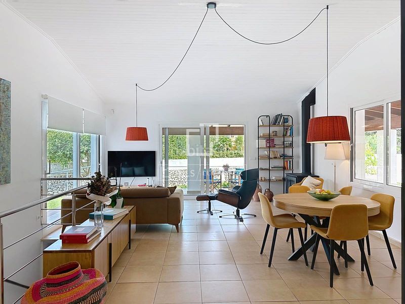 Foto a9a42426-c04c-4b19-a158-77dd0ca3cff0. Chalet mit heizung parking pool in Cala Blanca Ciutadella de Menorca