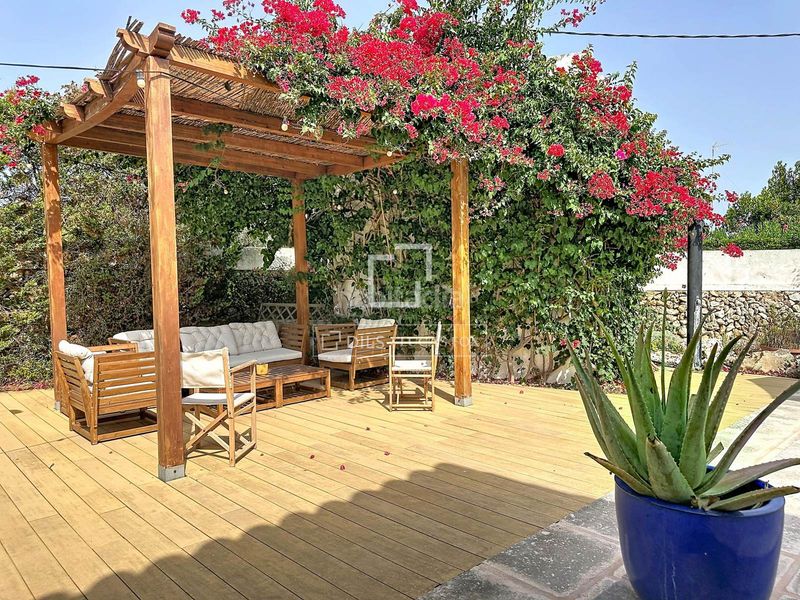 Foto bf05ad5c-bce2-4526-9193-cf876daaedfa. Chalet mit heizung parking pool in Cala Blanca Ciutadella de Menorca
