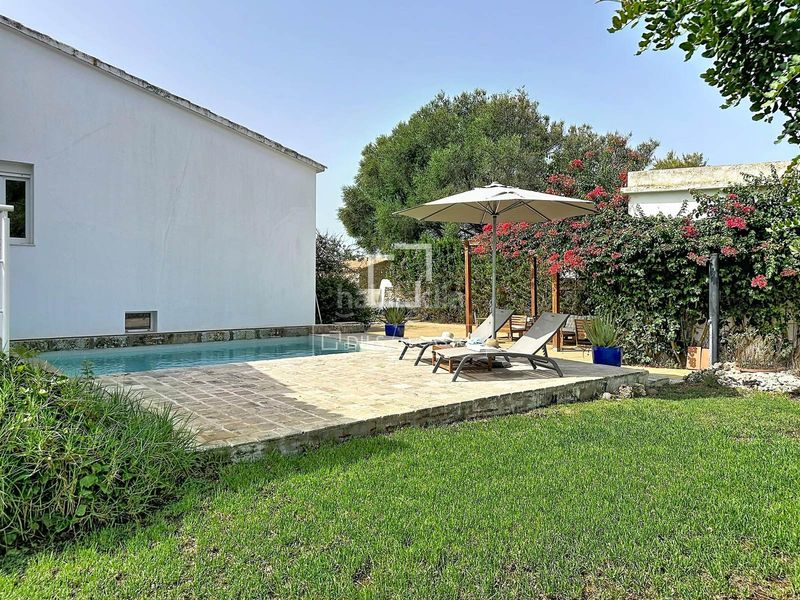 Foto dd058666-fb74-415c-8bd8-d282757c2eb2. Chalet mit heizung parking pool in Cala Blanca Ciutadella de Menorca