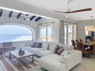 Chalet in Cala Morell. Excelente villa de 3 dormitorios con licencia turística y vistas