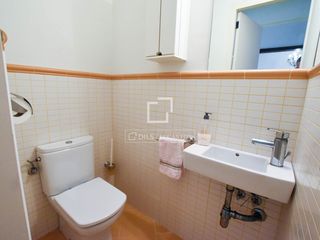 Miete Chalet in Ciutadella. Casa  villa en excelentes condiciones de 4 dormitorios con 50m t