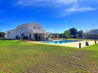 Casale in Es Castell. Espectacular casa de campo menorquina de 7 dormitorios con impre