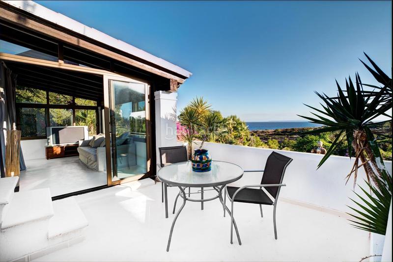 Foto ddaea9a4-5ae7-4485-a987-b68fea25cf07. Chalet avec chauffage piscine dans Cap Martinet Santa Eulària