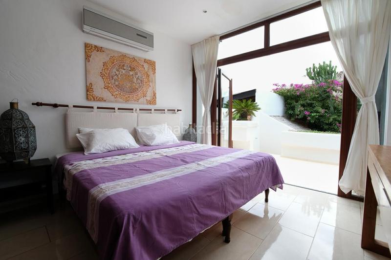 Foto 69a17cd0-79c4-4664-b1a8-613a7ce726a9. Chalet en Cap Martinet Santa Eulària