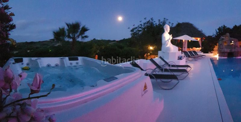 Foto d7f9001e-e26d-4067-a1a3-67eba1091936. Xalet amb calefacció piscina a Cap Martinet Santa Eulària