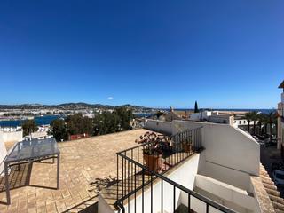 Xalet a Dalt Vila-La Marina