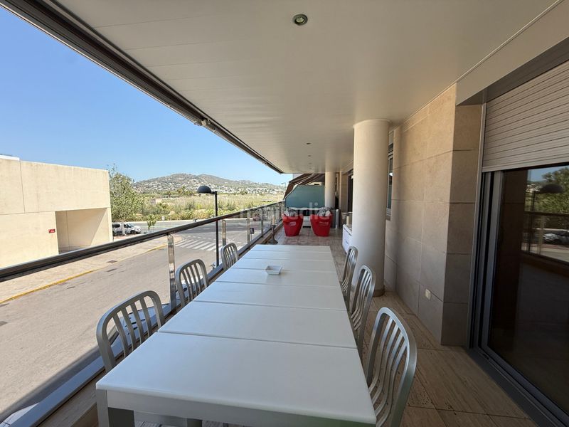 Foto 12800b8f-66bc-46a4-81c5-d6f95c656753. Apartament amb calefacció piscina a Marina Botafoc-Talamanca Ibiza