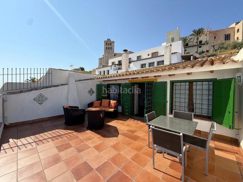 Foto 12293687-c385-4ae3-8587-1de7e62394f9. Dachwohnung mit heizung parking in Dalt Vila-La Marina Ibiza