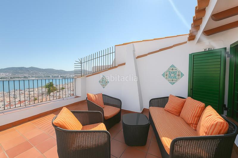 Foto 4c91e047-4561-4d5a-bc7b-98dd04cb4dd7. Dachwohnung mit heizung parking in Dalt Vila-La Marina Ibiza