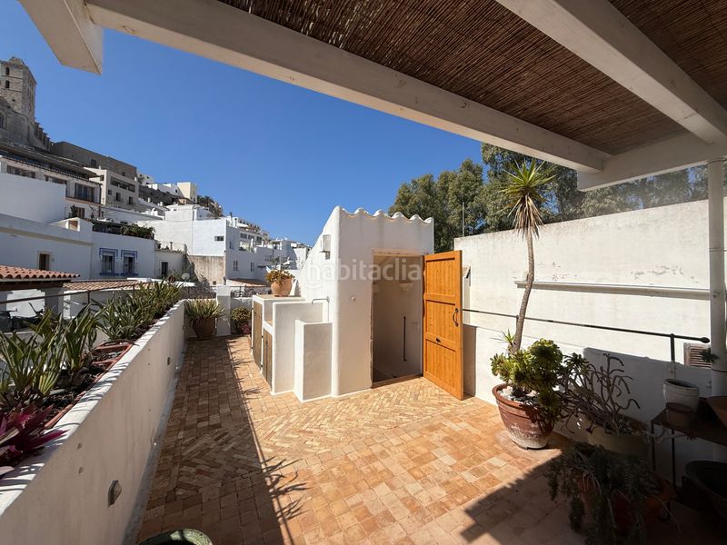 Foto 9440cce7-cc7f-45d0-a701-f938b19b6236. Apartamento en Dalt Vila-La Marina Ibiza