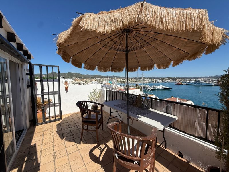 Foto 5502f73b-6c5e-4a32-9a6b-8683bfb119f1. Apartamento en Dalt Vila-La Marina Ibiza