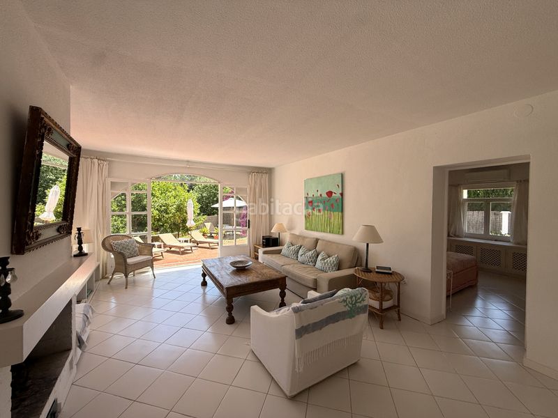 Foto 1c3ba9c2-387d-4d04-95e9-039c336eb963. Casa amb calefacció aparcament piscina a Santa Eulària des riu Santa Eulària