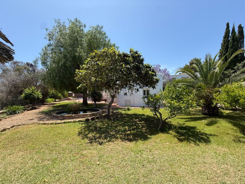 Foto 79aa0b35-fbd1-45ee-9036-55f039caeaa9. Casa amb calefacció aparcament piscina a Santa Eulària des riu Santa Eulària