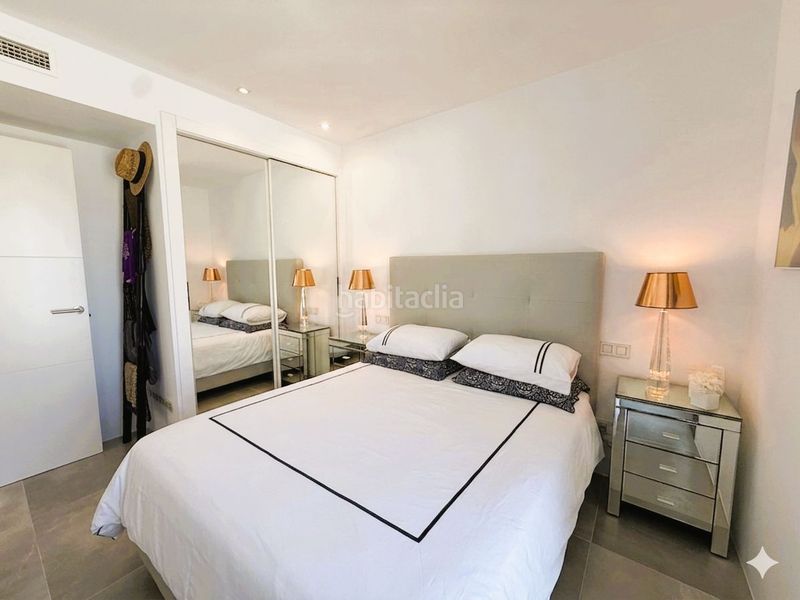 Foto 13e14c74-e66c-4625-a79a-0f4a5b381270. Apartament amb aparcament piscina a Marina Botafoc-Talamanca Ibiza
