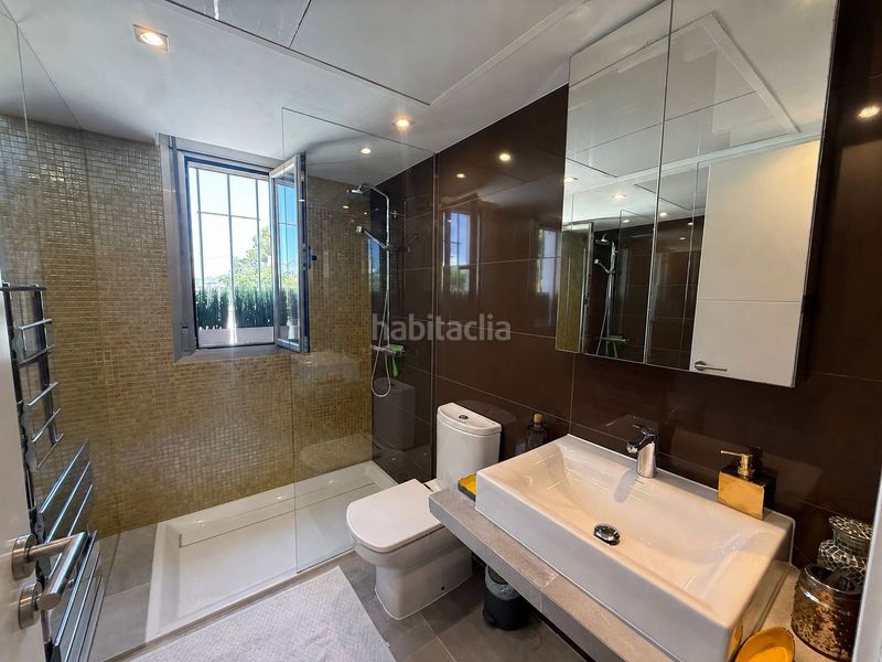 Foto 35e8d00a-e57b-4113-a267-f86267708f2e. Apartament amb aparcament piscina a Marina Botafoc-Talamanca Ibiza
