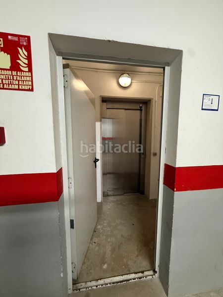 Foto 45397fe2-d7d2-454f-aeb2-f8805ea53a44. Apartament amb aparcament piscina a Marina Botafoc-Talamanca Ibiza